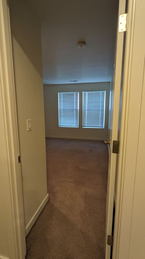 Portland Townhome: 16906 NE Halsey Street