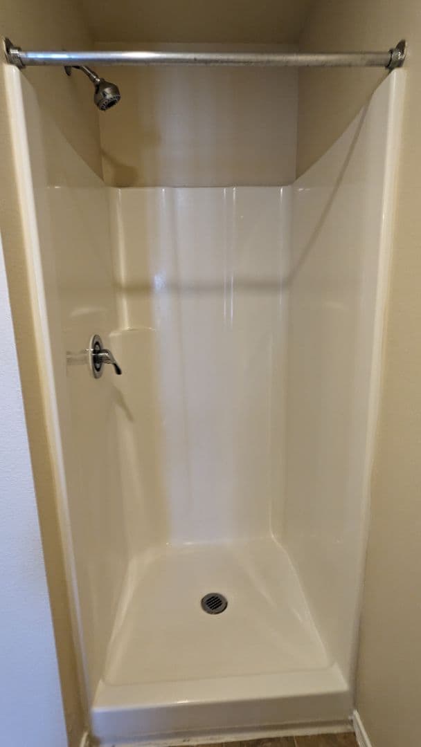 Salem Apartment: 4420-4455 Seaton Lane NE