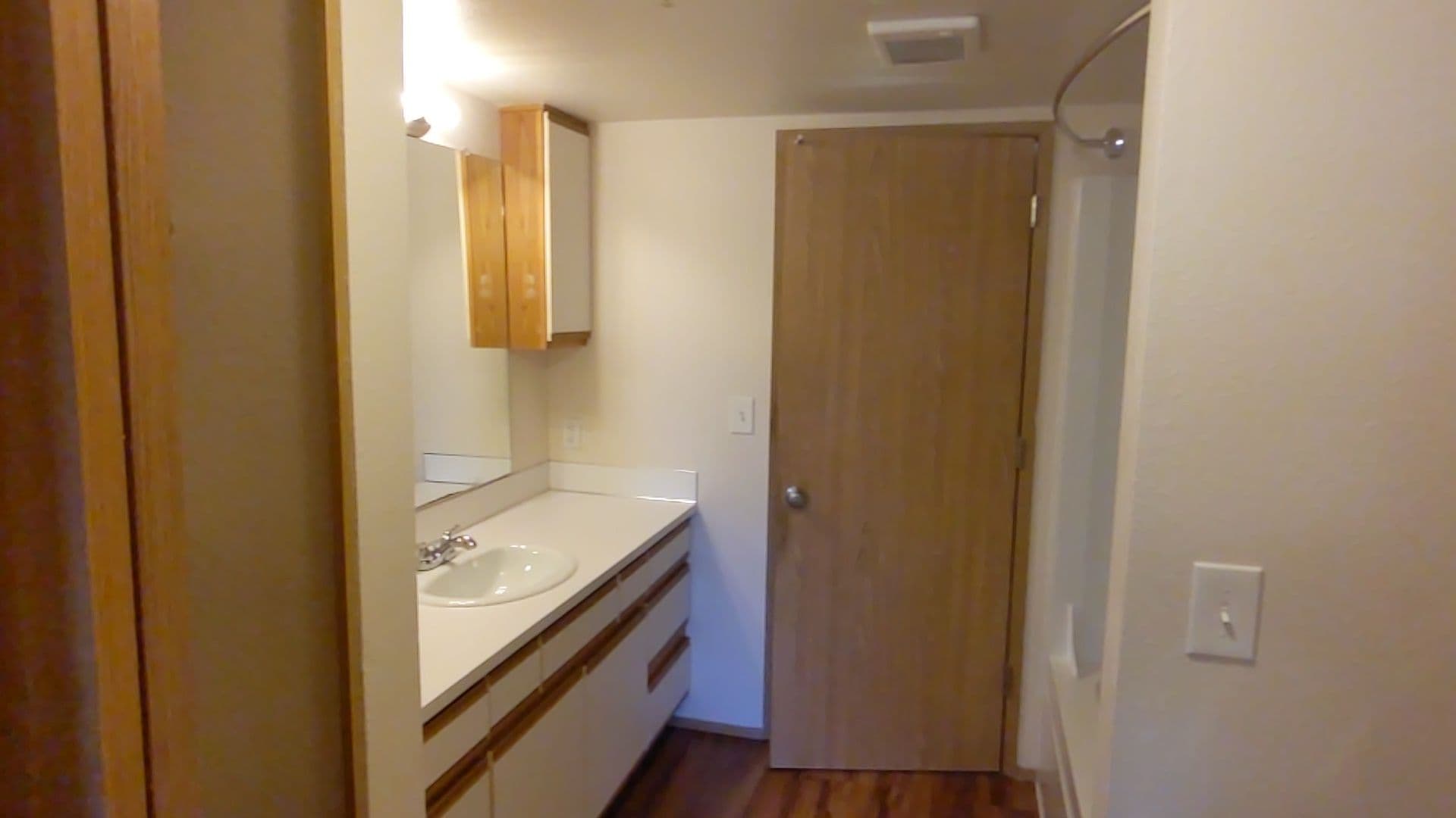 McMinnville Apartment: 1765 SW Tamarack St.