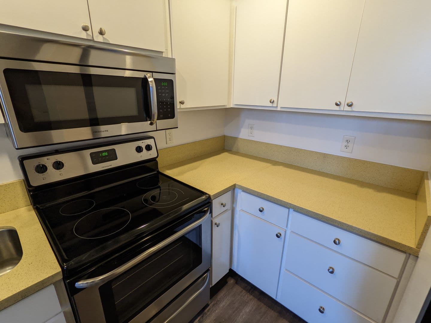 Salem Apartment: 155 Liberty Street NE