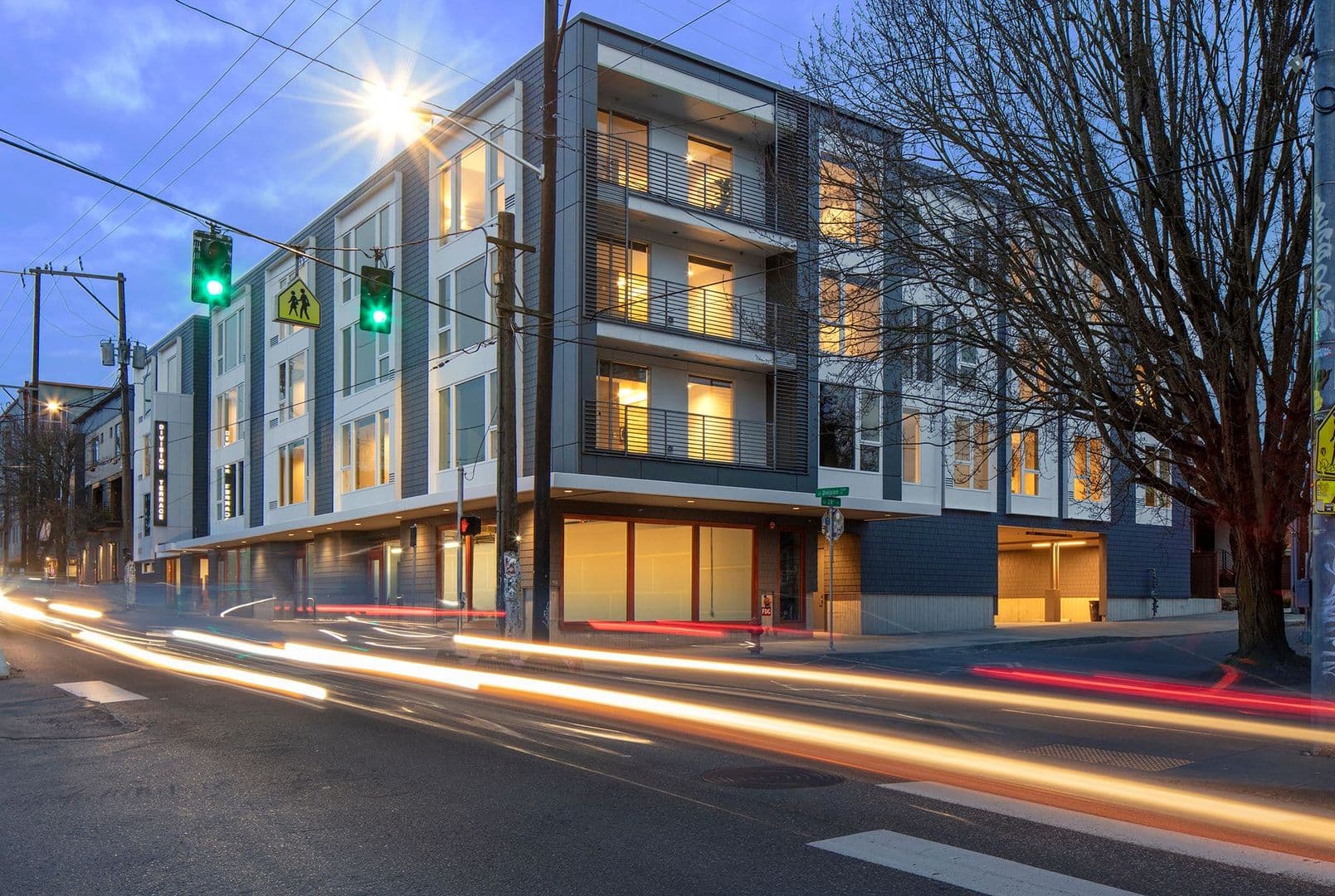 Portland Apartment: 2880 SE Division St