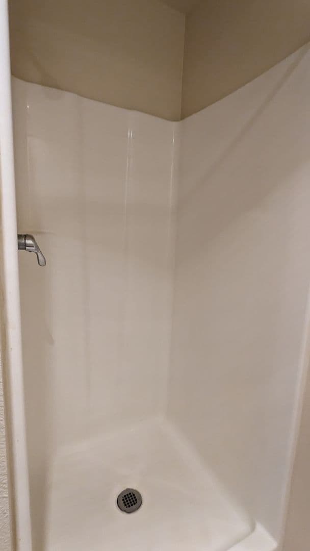 Salem Apartment: 4420-4455 Seaton Lane NE