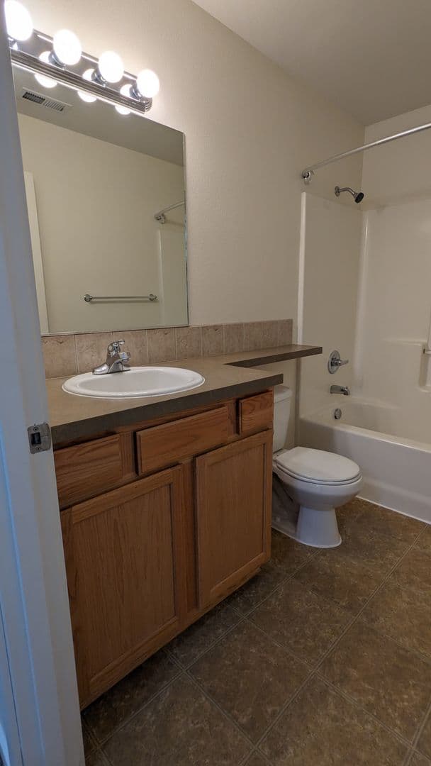 Portland Townhome: 16906 NE Halsey Street