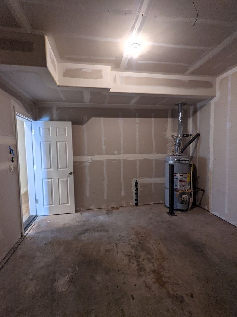 Portland Townhome: 16906 NE Halsey Street