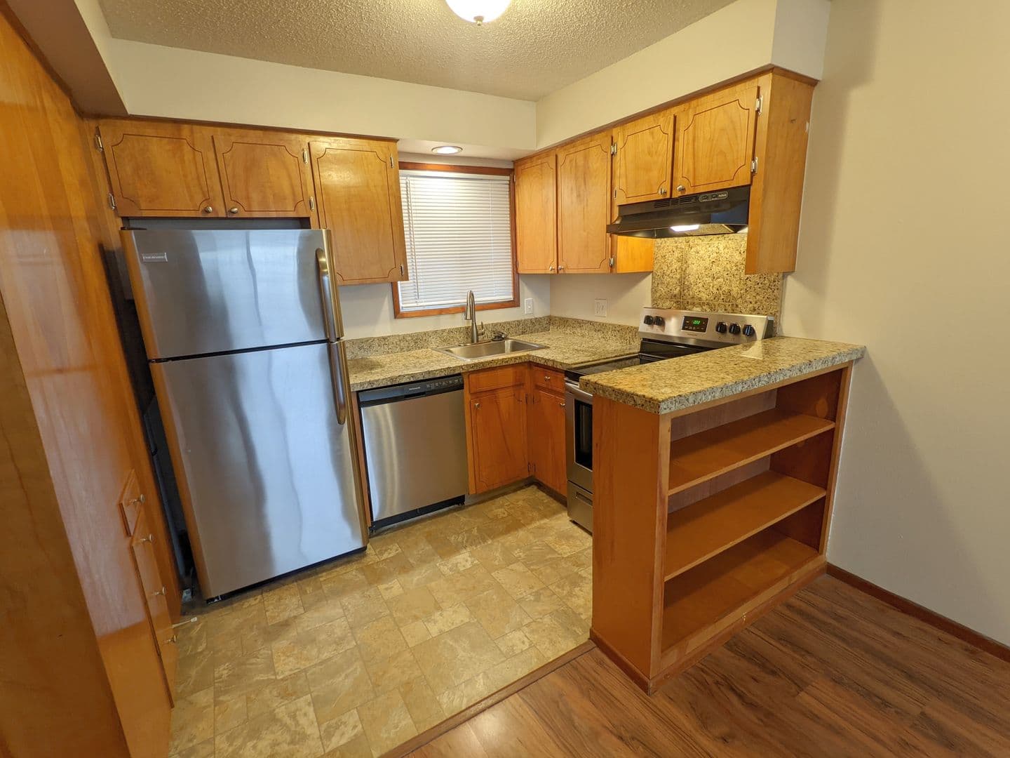 Portland Apartment: 4405-4425 SE 15th Ave