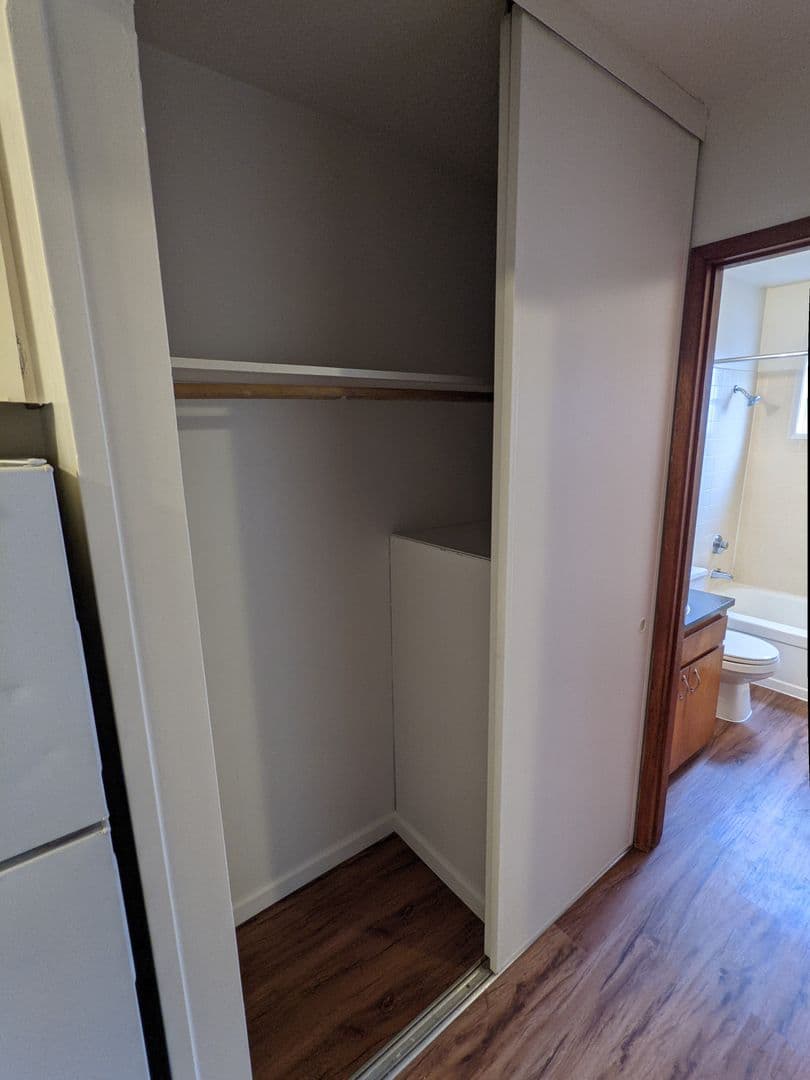 Portland Apartment: 3515 SW 87th Ave. and 3485 SW 87th Ave.
