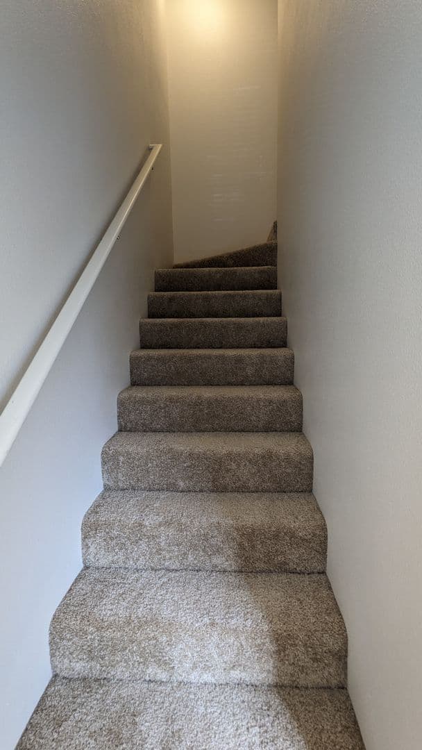 West Linn Apartment: 2781 Lancaster Street