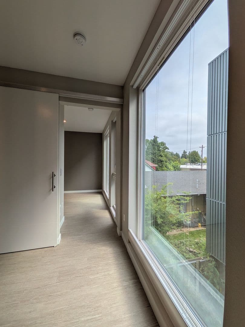 Portland Apartment: 3755 & 3763 N Williams Ave