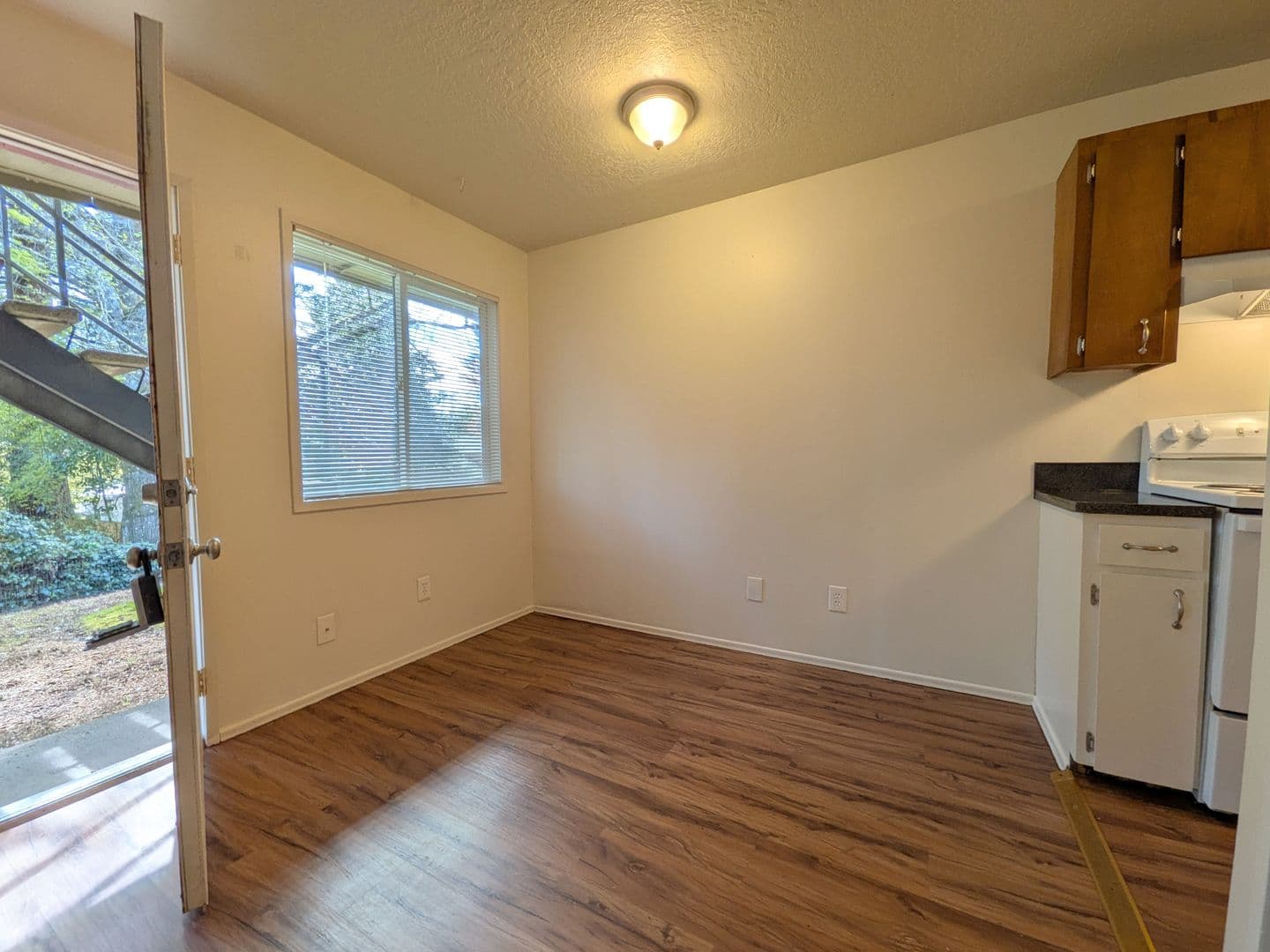 Portland Apartment: 3515 SW 87th Ave. and 3485 SW 87th Ave.