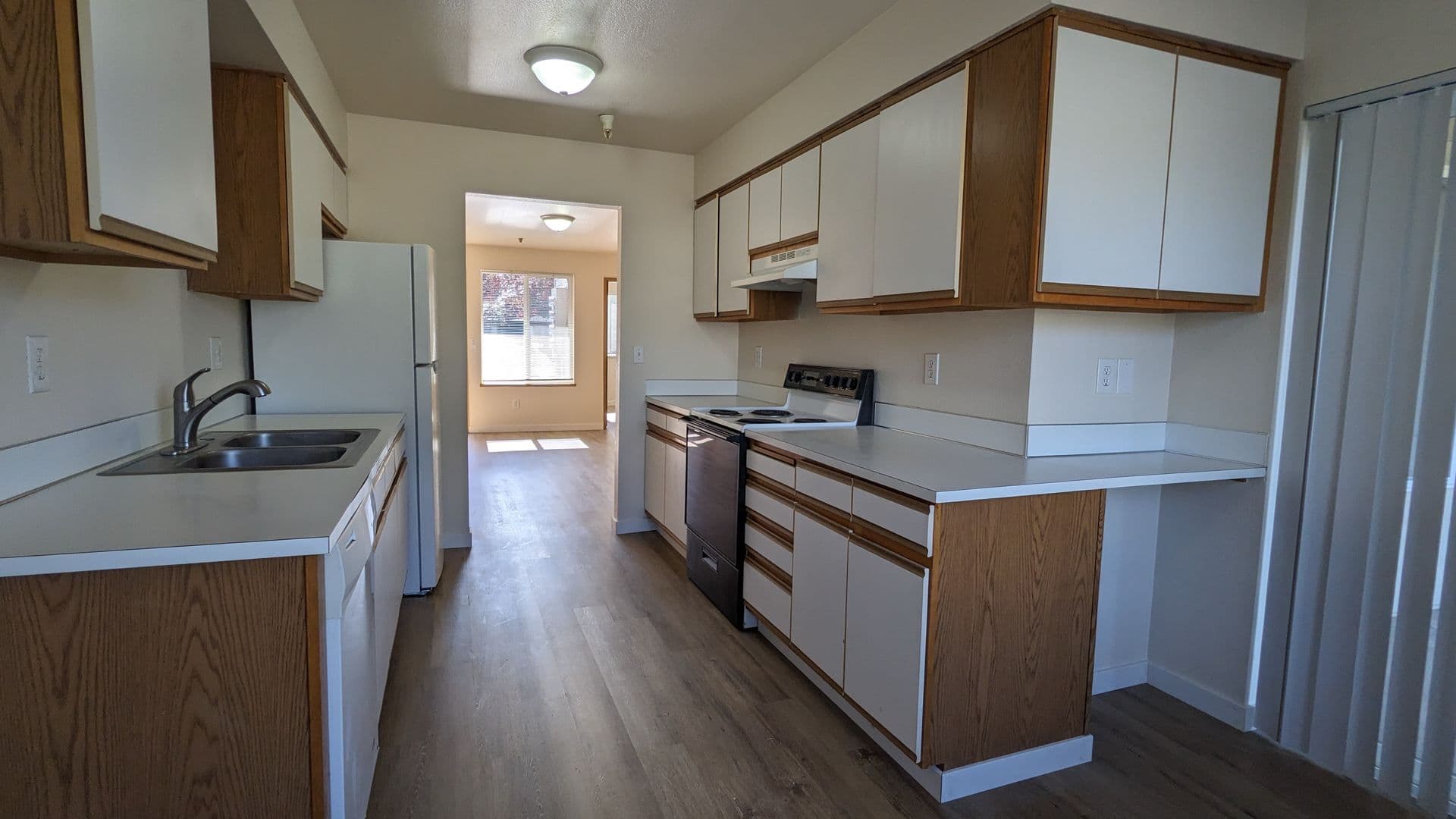 McMinnville Apartment: 1765 SW Tamarack St.
