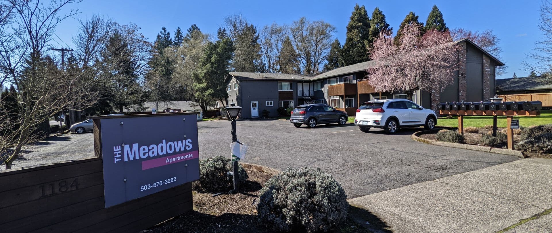 Hillsboro Apartment: 1184 NE Turner Drive