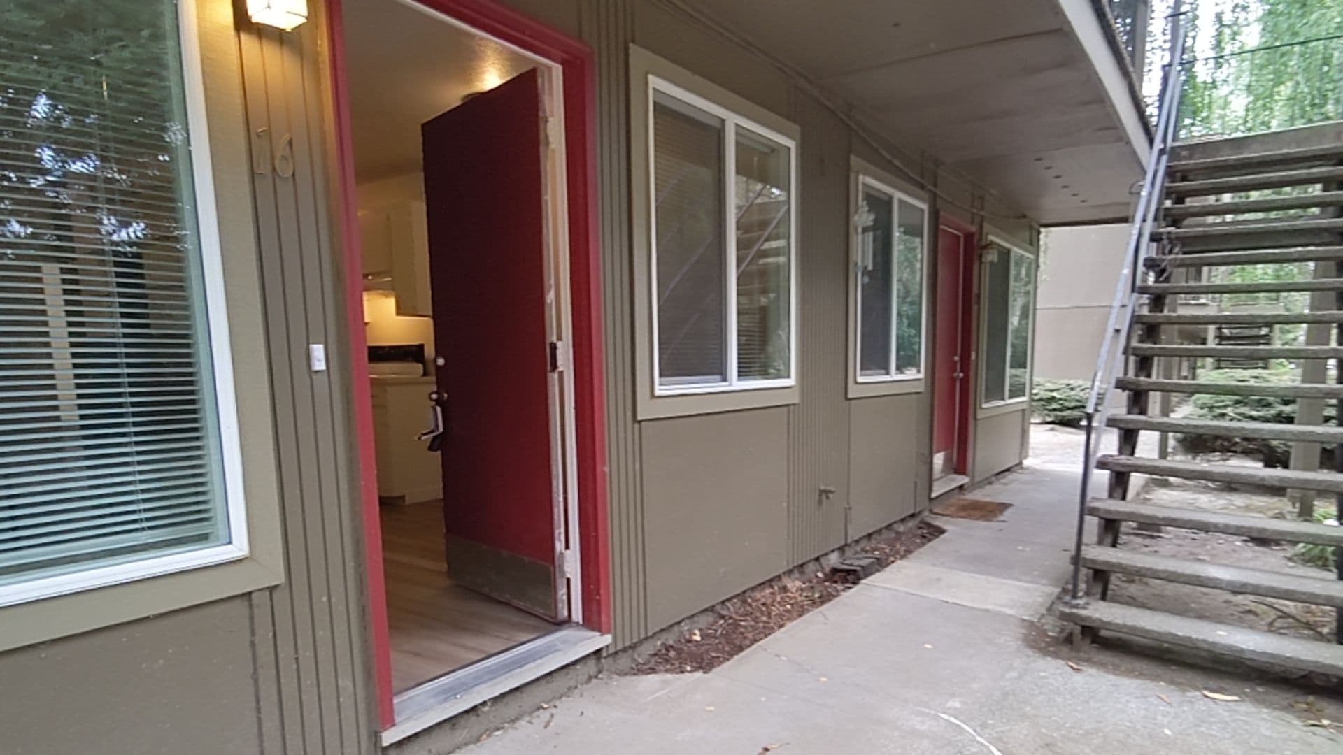 Portland Apartment: 3515 SW 87th Ave. and 3485 SW 87th Ave.
