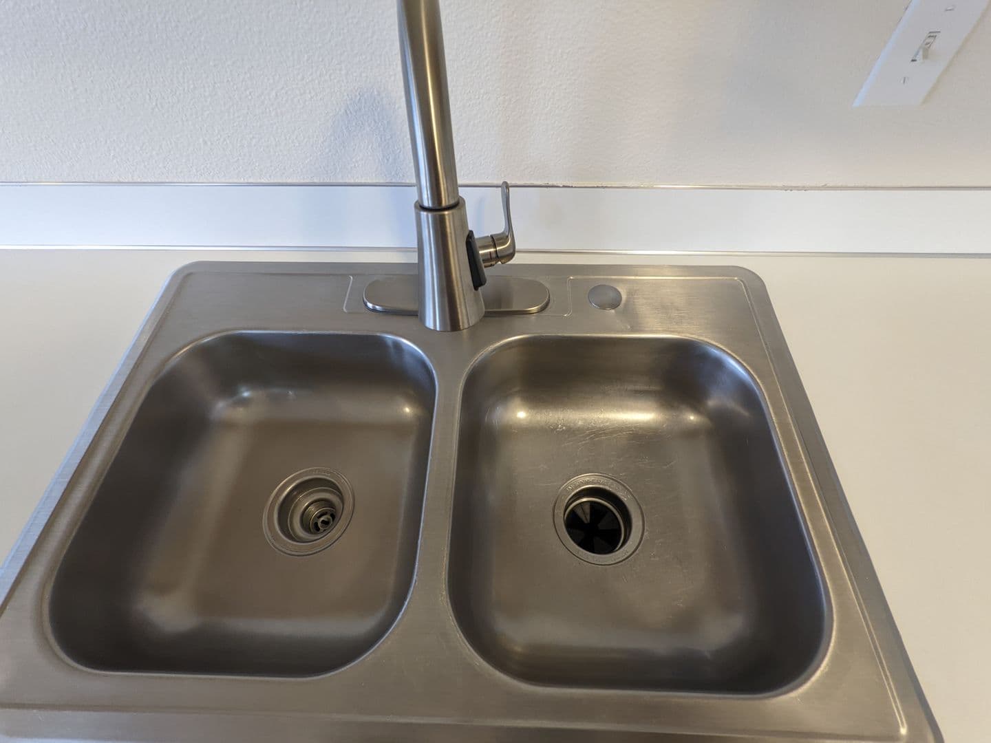 McMinnville Apartment: 1765 SW Tamarack St.