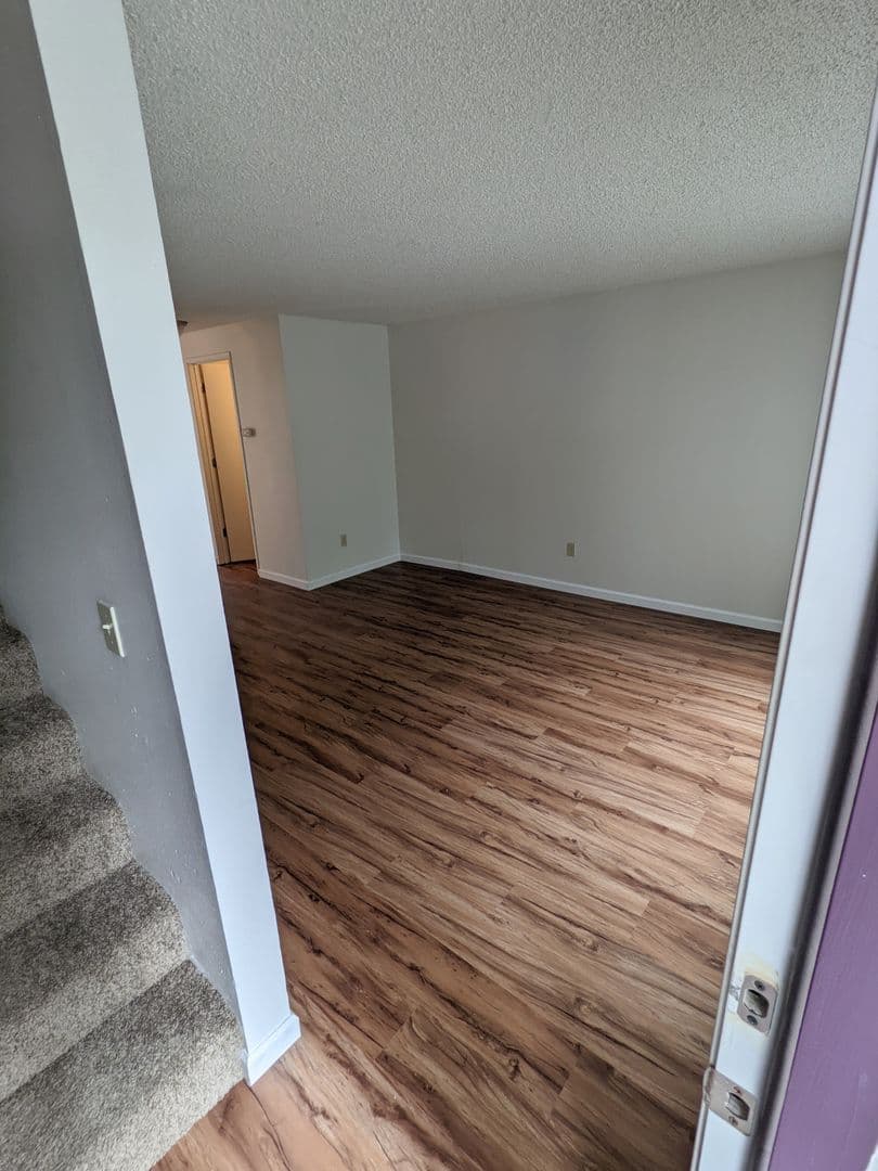 Vancouver Townhome: 15912 SE 2nd Street