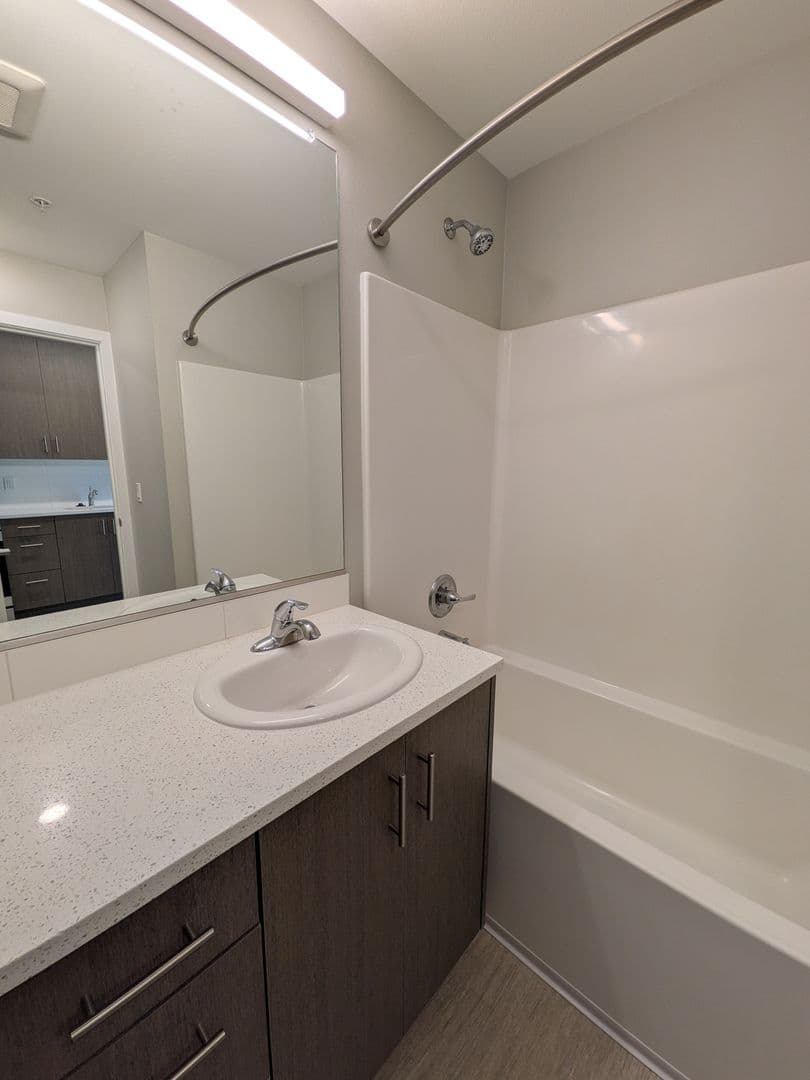 Portland Apartment: 3755 & 3763 N Williams Ave