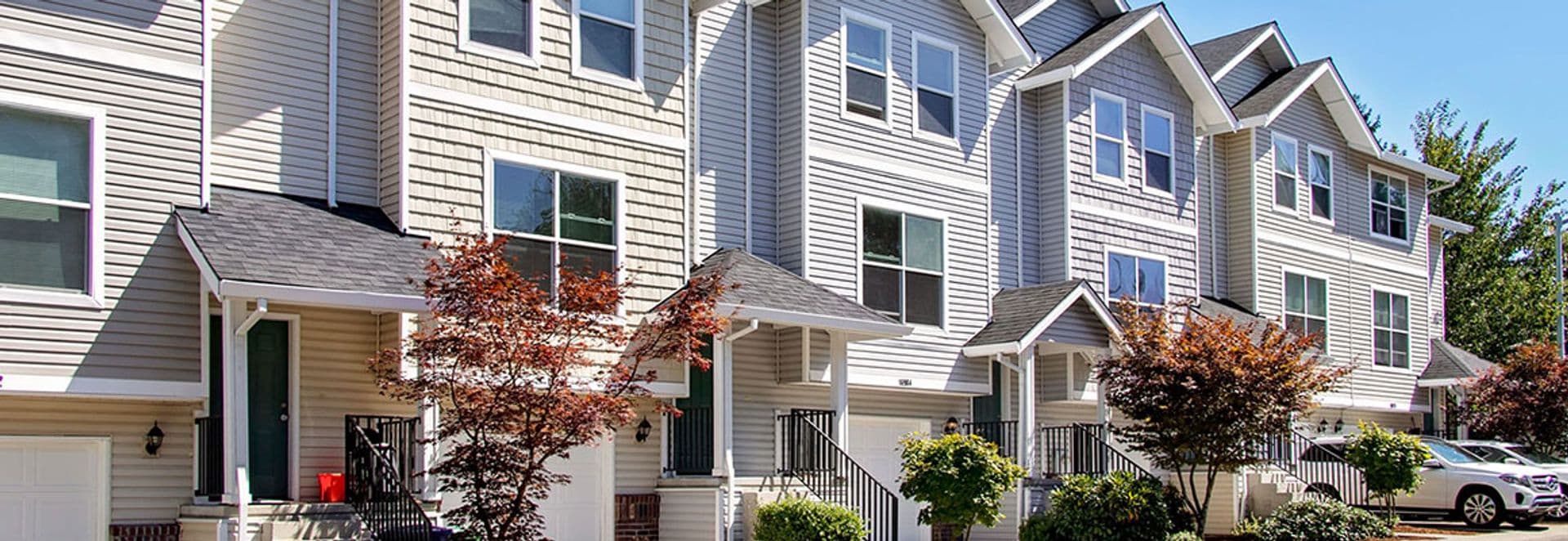Portland Townhome: 16906 NE Halsey Street
