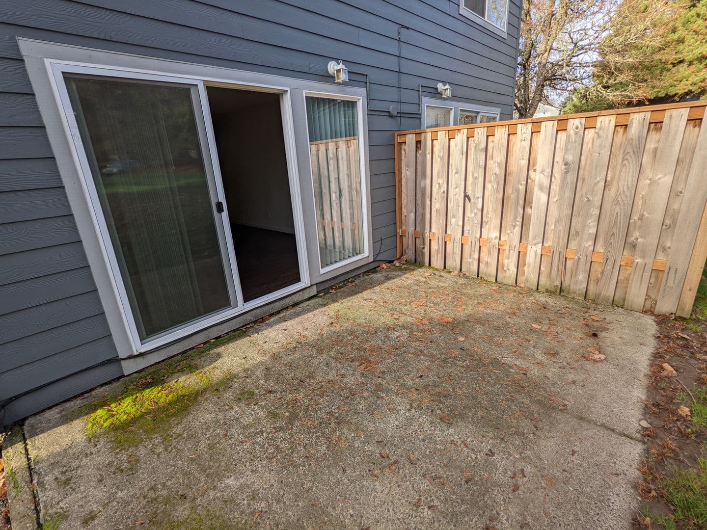 Beaverton Multiplex: 4450 SW Stoddard Drive