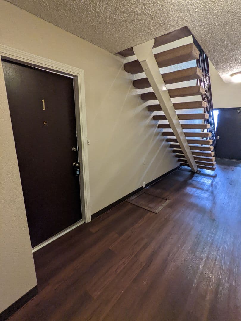 Beaverton Apartment: 6320 SW Lombard Ave