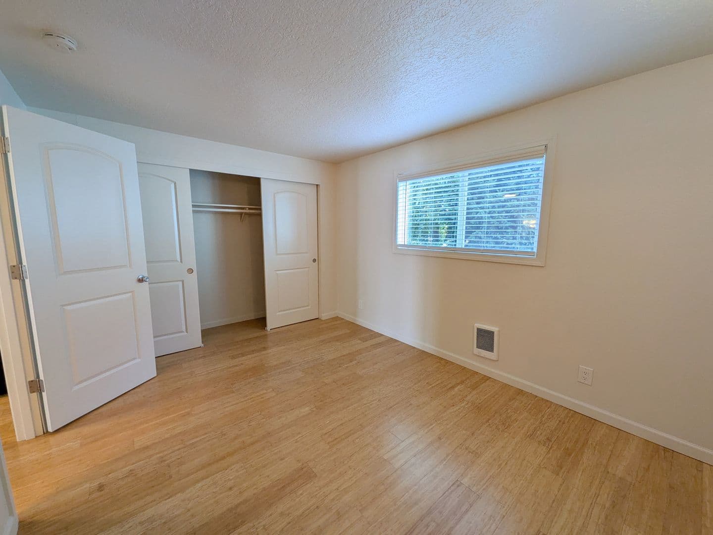 Portland Apartment: 4102-4128 SE Cesar Chavez Blvd