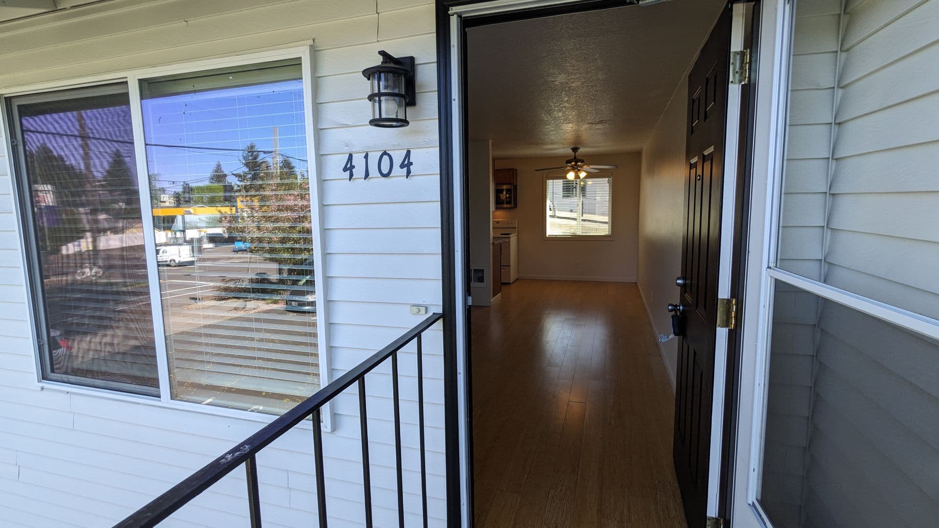 Portland Apartment: 4102-4128 SE Cesar Chavez Blvd