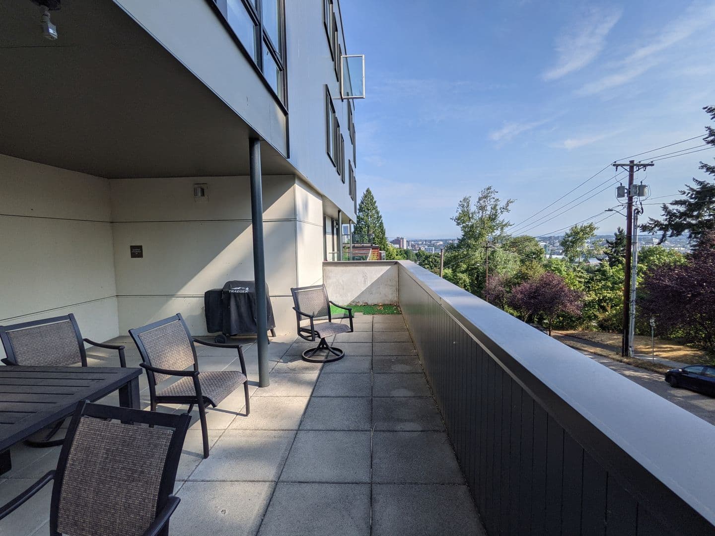 Portland Apartment: 3939 S Viewpoint Terrace
