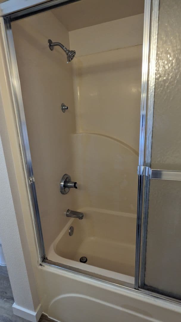 McMinnville Apartment: 1765 SW Tamarack St.