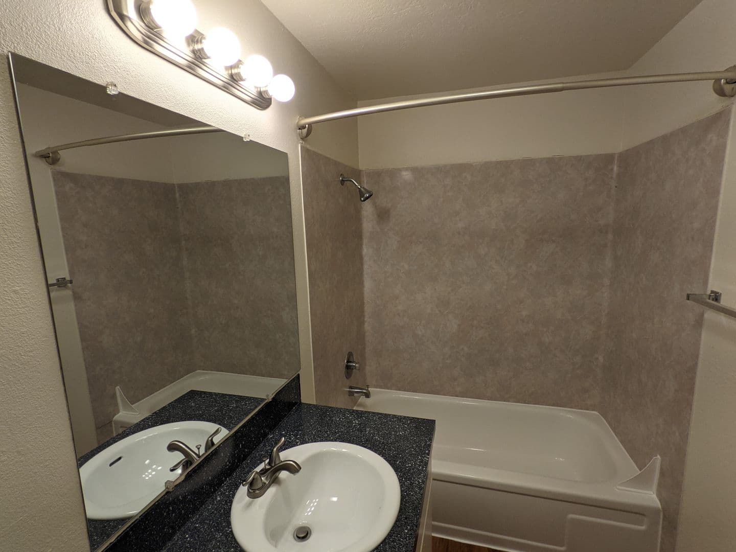 Beaverton Multiplex: 4450 SW Stoddard Drive