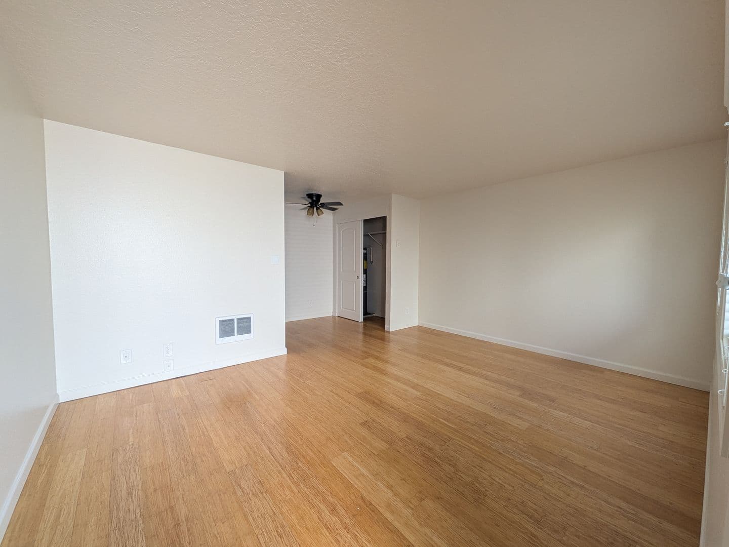 Portland Apartment: 4102-4128 SE Cesar Chavez Blvd