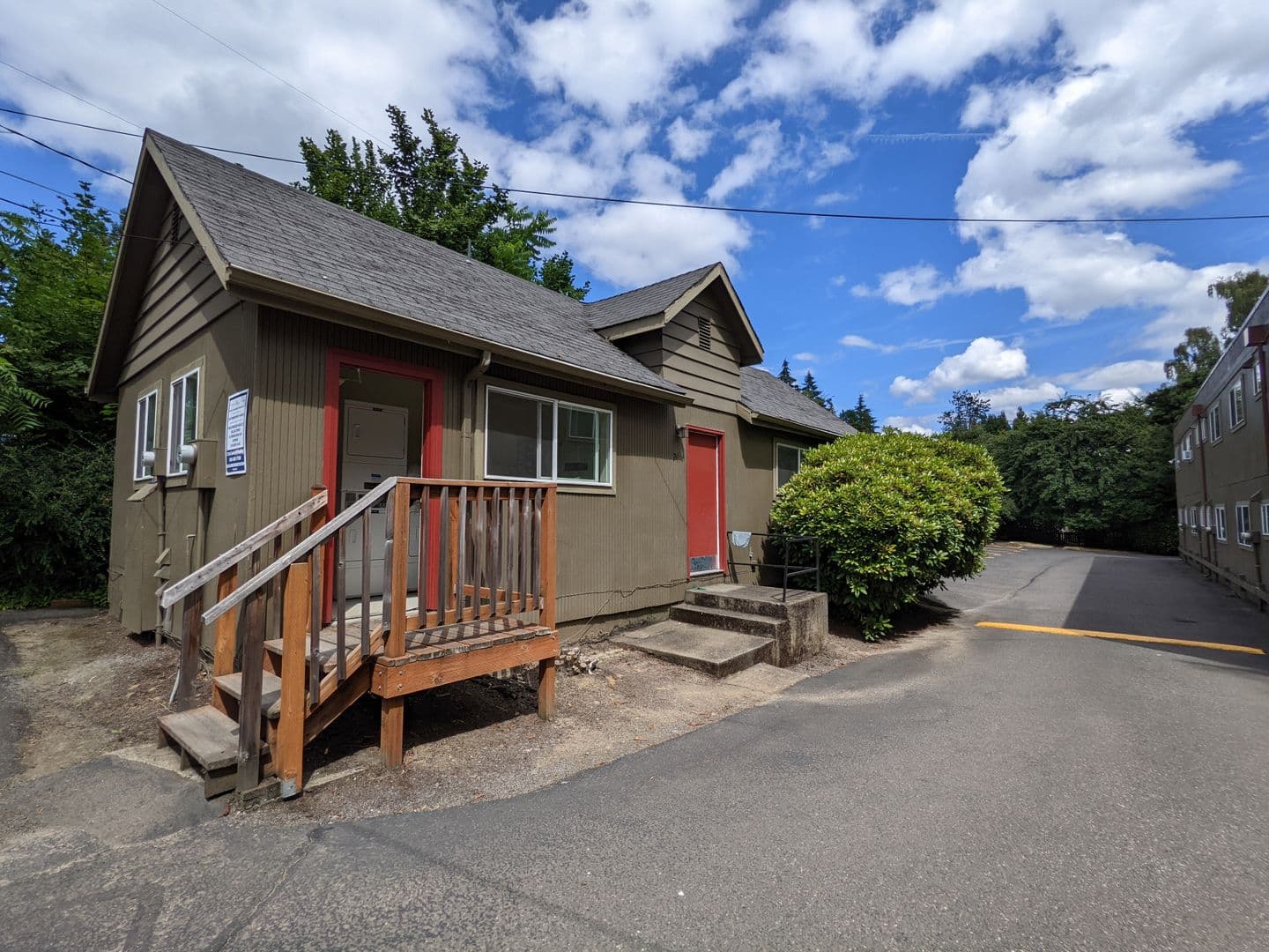 Portland Apartment: 3515 SW 87th Ave. and 3485 SW 87th Ave.