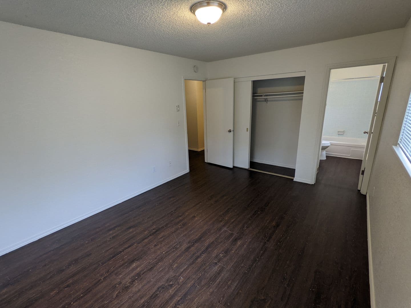 Beaverton Apartment: 6320 SW Lombard Ave