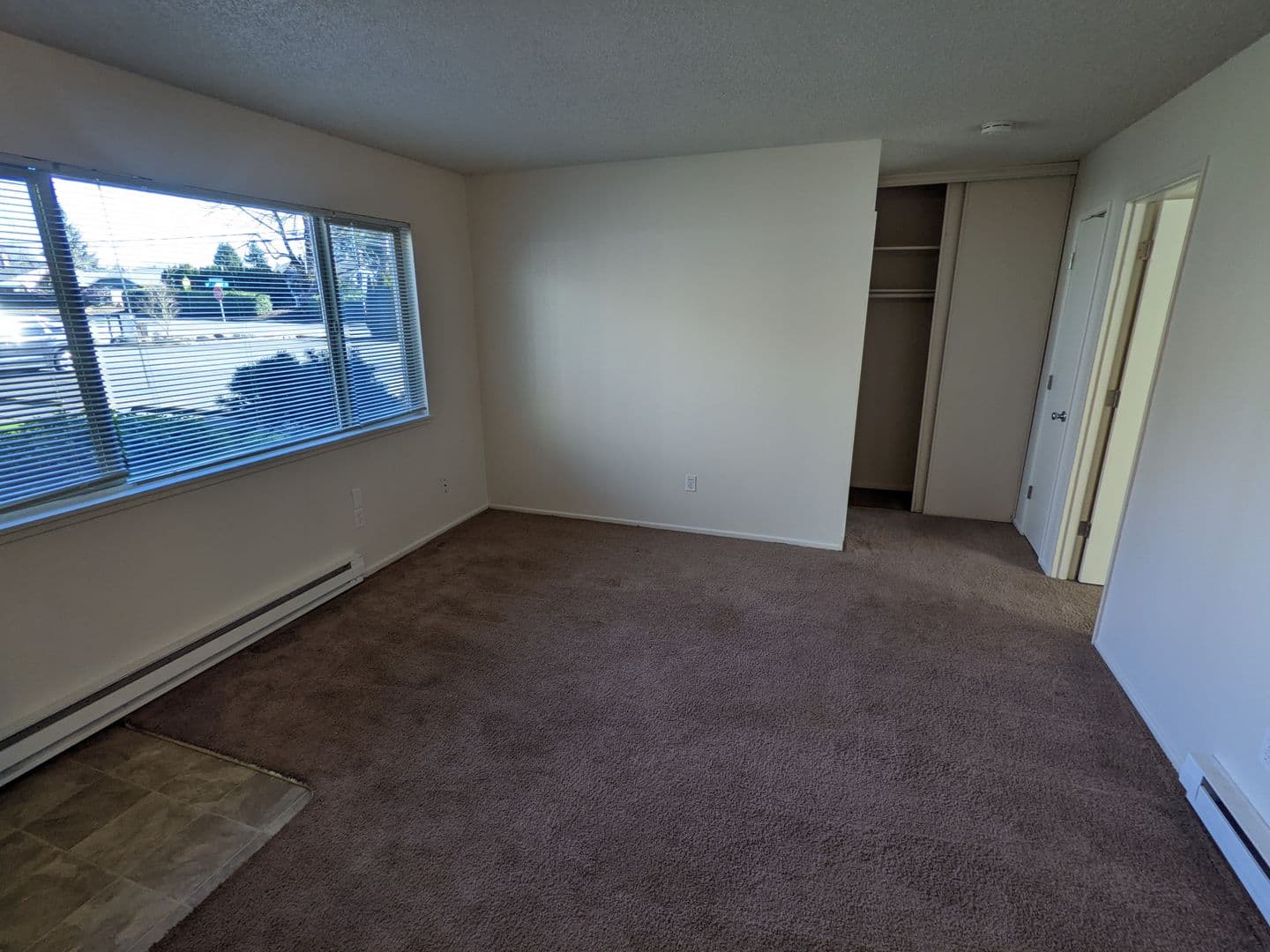Hillsboro Apartment: 1184 NE Turner Drive