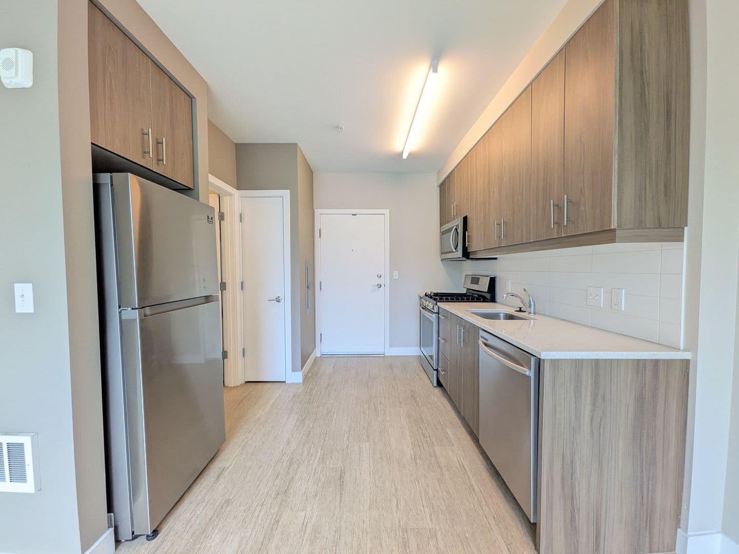 Portland Apartment: 2880 SE Division St