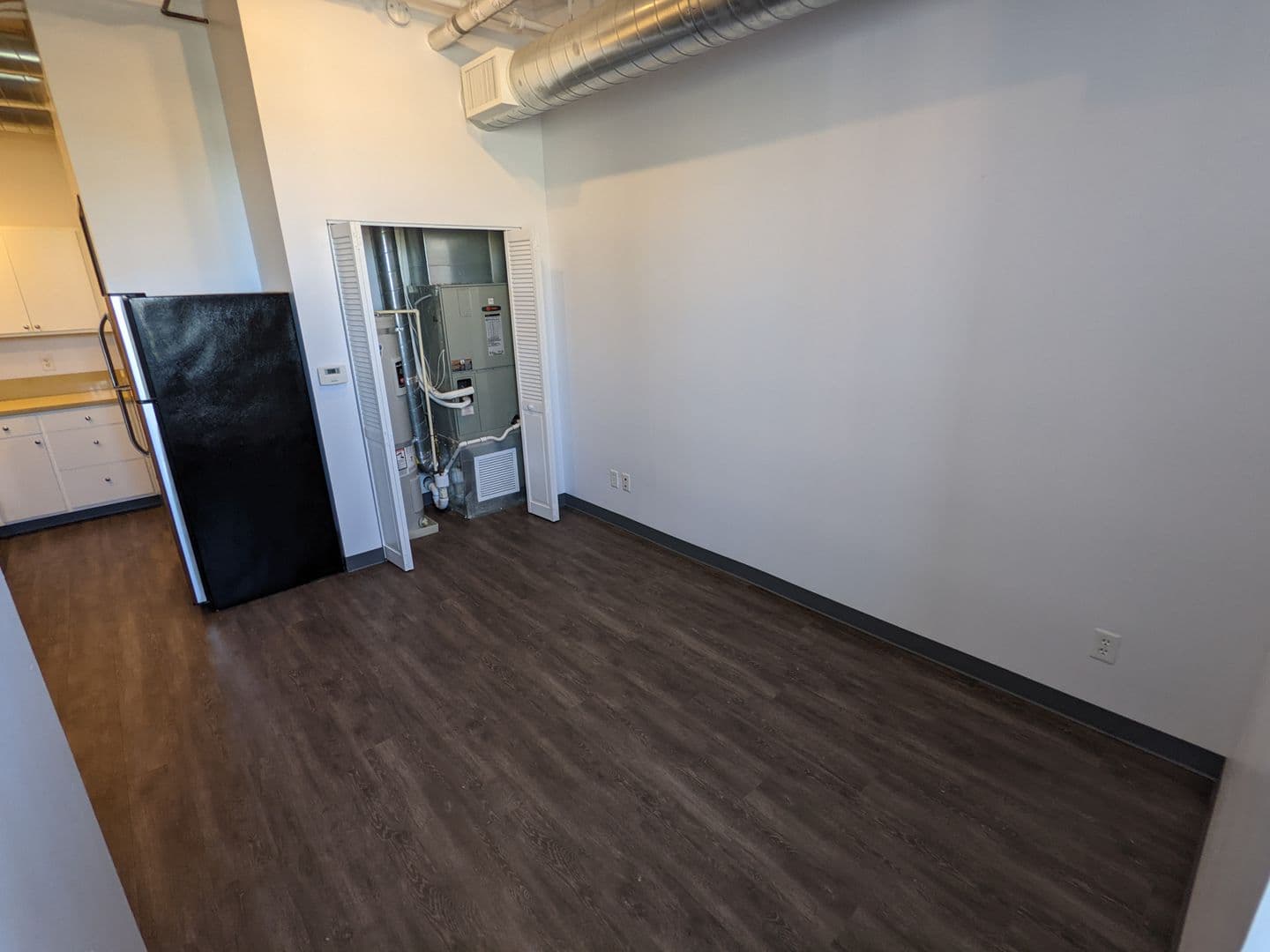 Salem Apartment: 155 Liberty Street NE