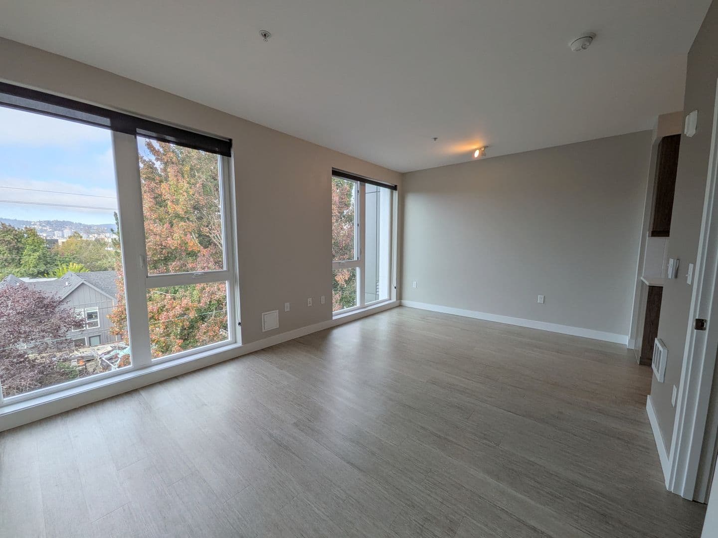 Portland Apartment: 2880 SE Division St