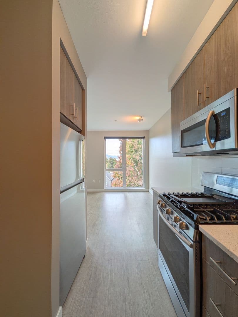 Portland Apartment: 2880 SE Division St