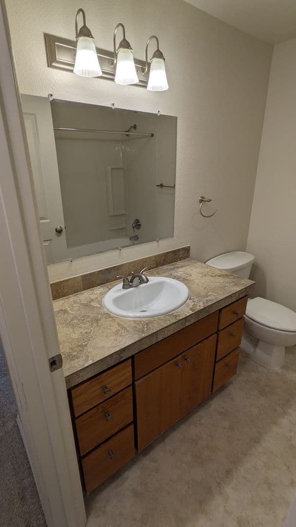 West Linn Apartment: 2781 Lancaster Street