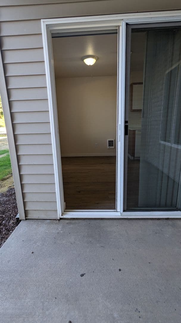 McMinnville Apartment: 1765 SW Tamarack St.
