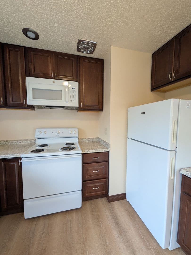 Beaverton Apartment: 13145 SW Jenkins Rd