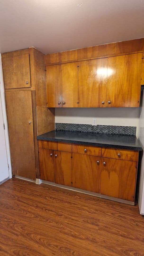 Portland Apartment: 3515 SW 87th Ave. and 3485 SW 87th Ave.