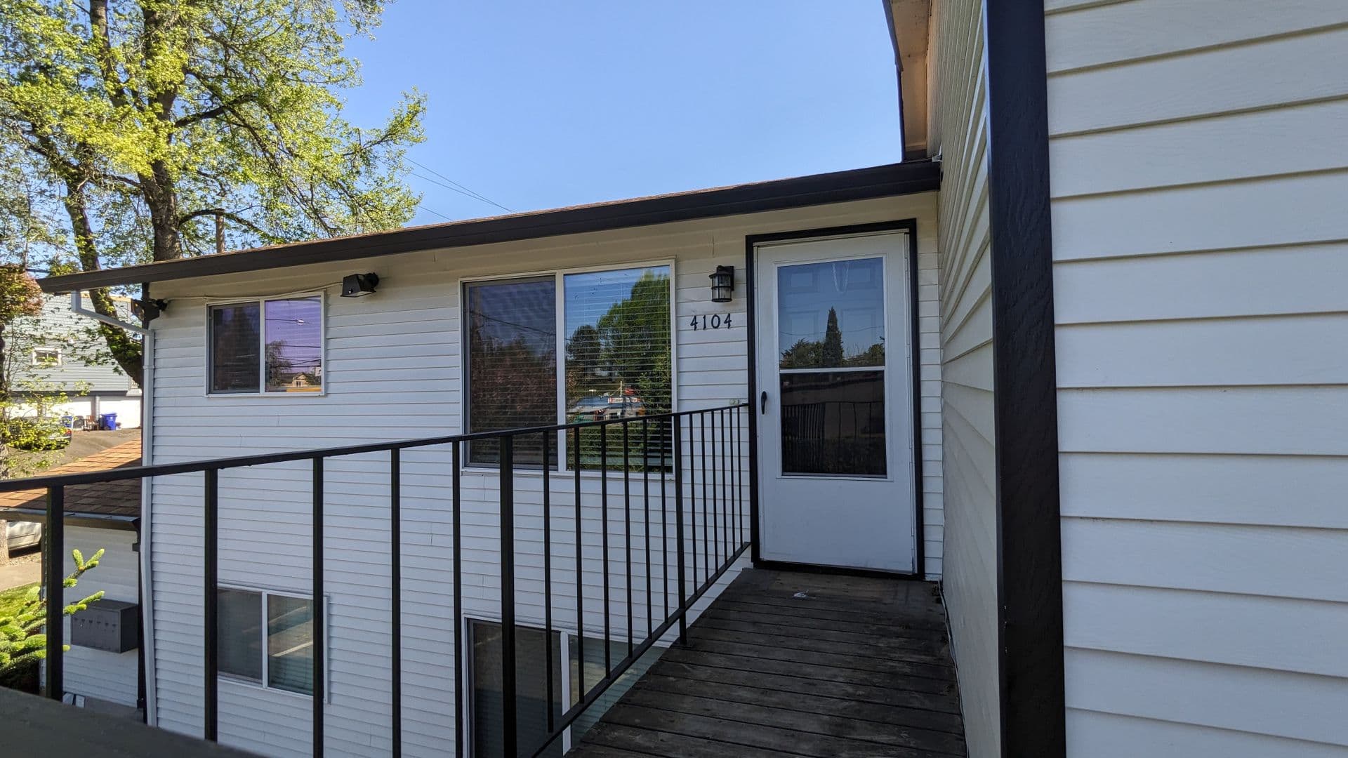 Portland Apartment: 4102-4128 SE Cesar Chavez Blvd