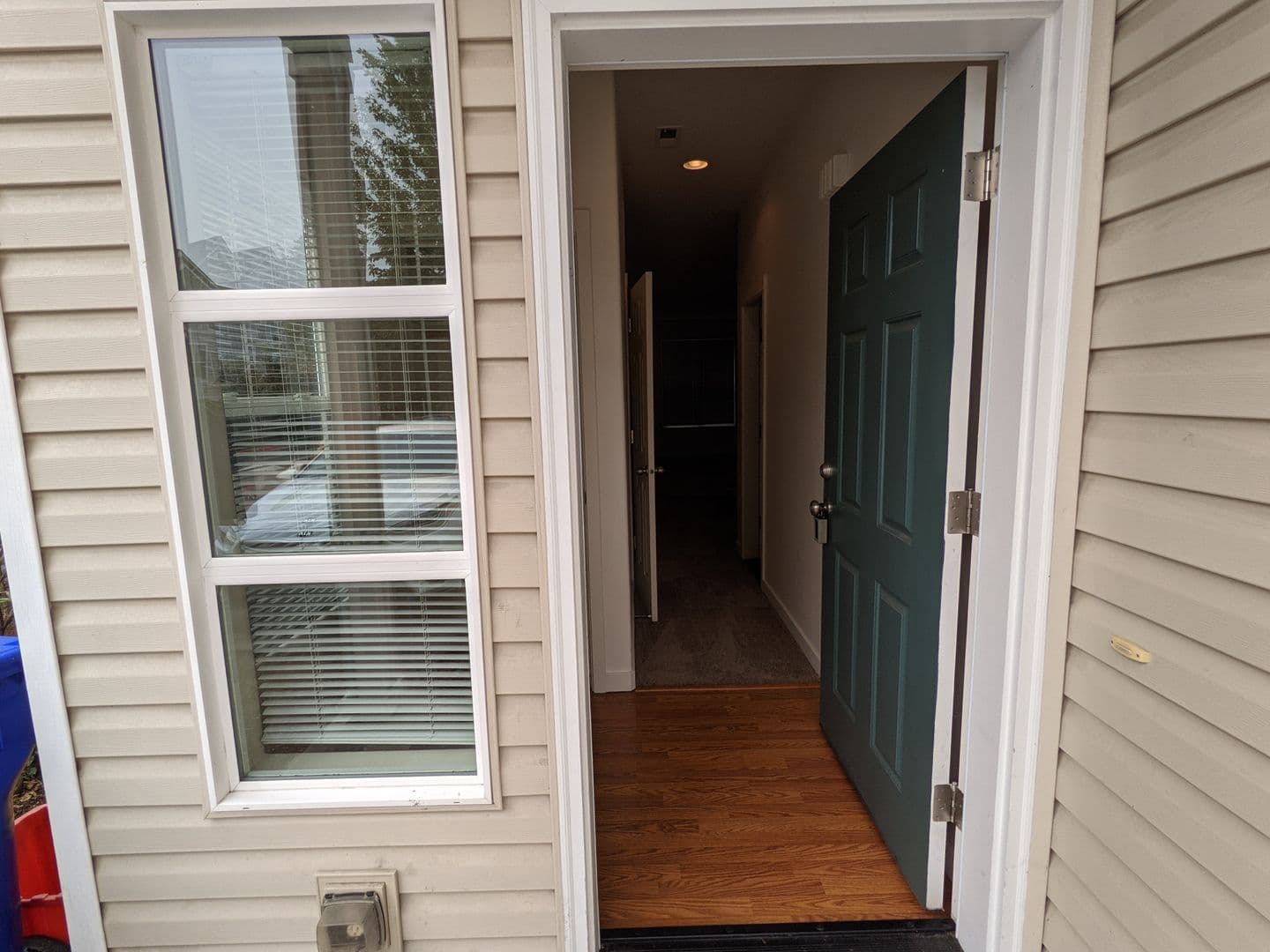 Portland Townhome: 16906 NE Halsey Street