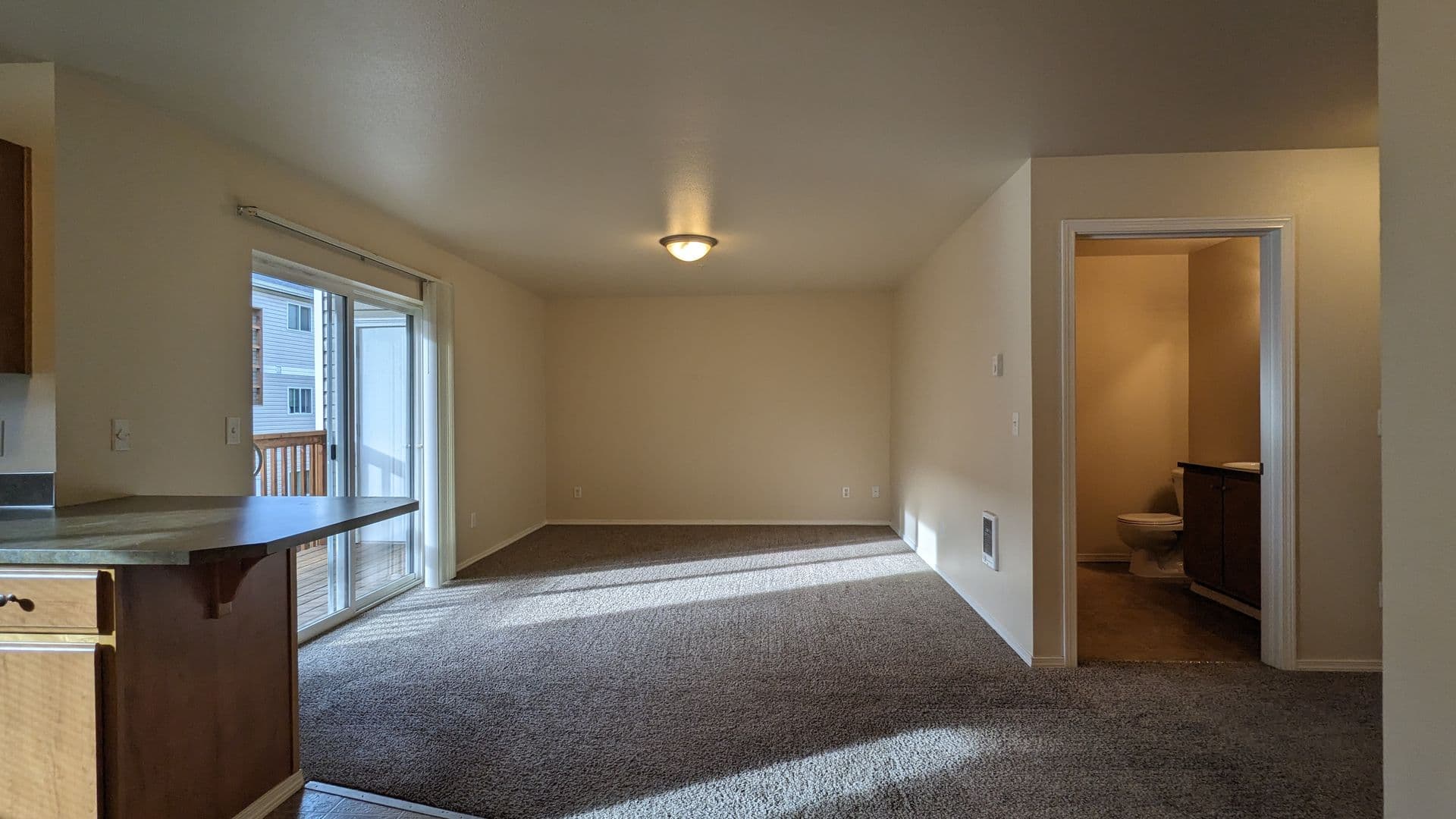 Salem Apartment: 4420-4455 Seaton Lane NE