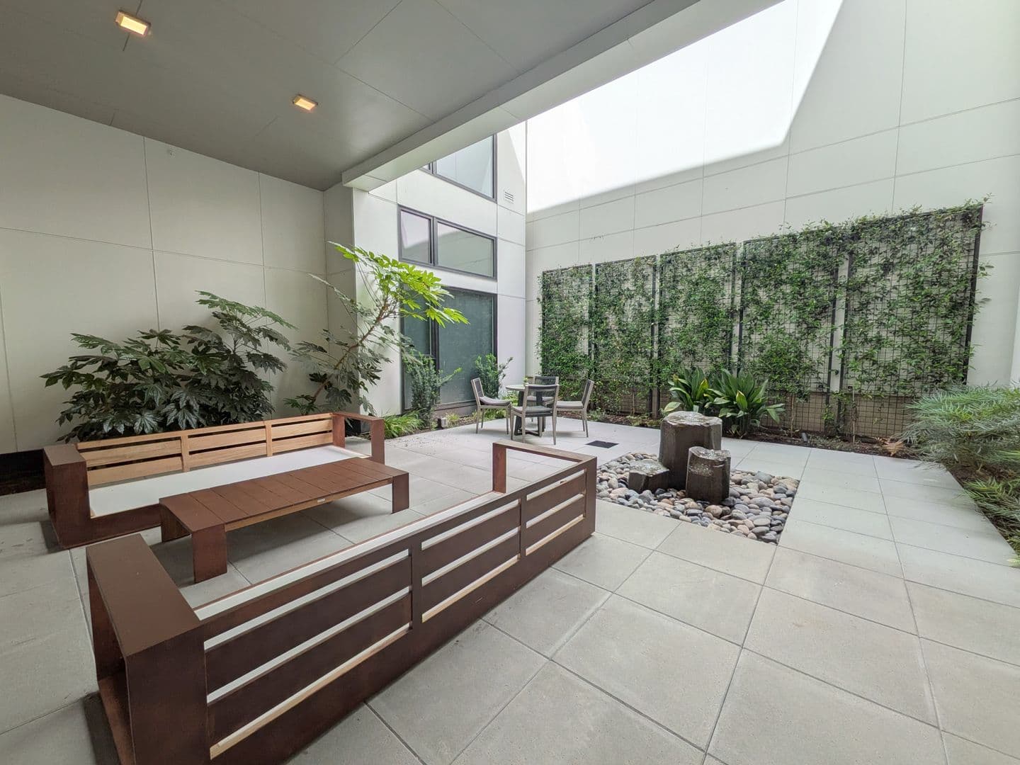 Portland Apartment: 2925 SE Division Street