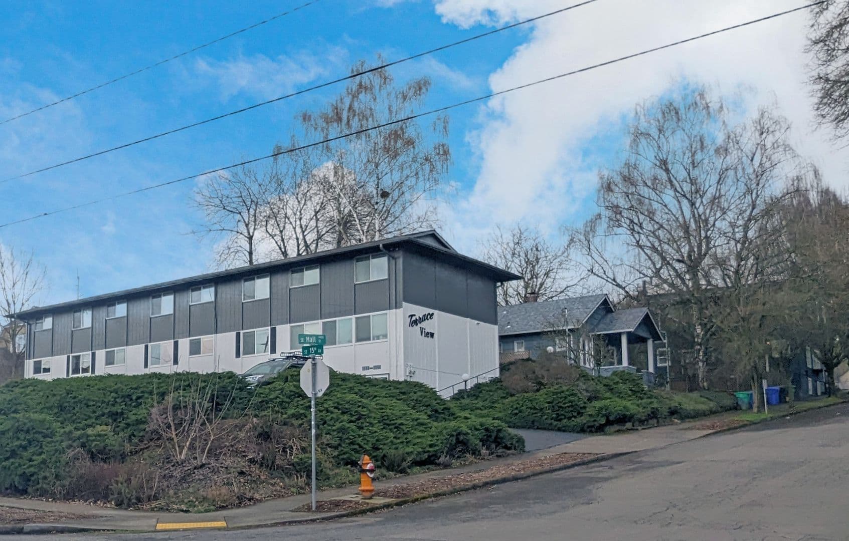 Portland Apartment: 4405-4425 SE 15th Ave