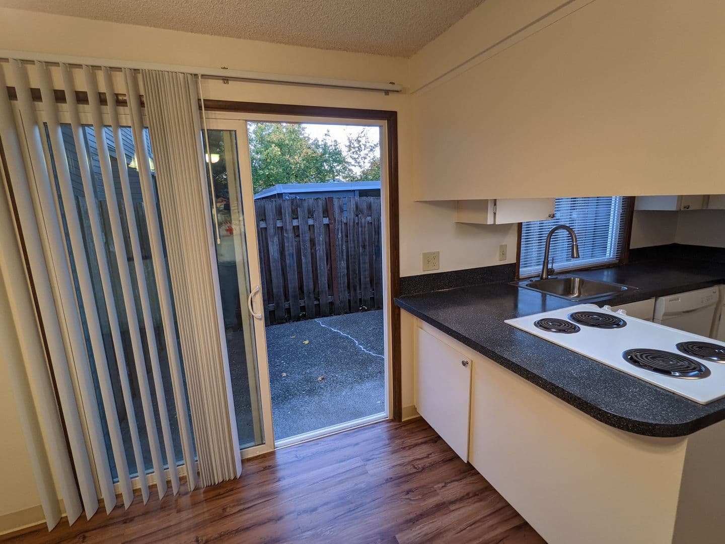 Beaverton Multiplex: 4450 SW Stoddard Drive