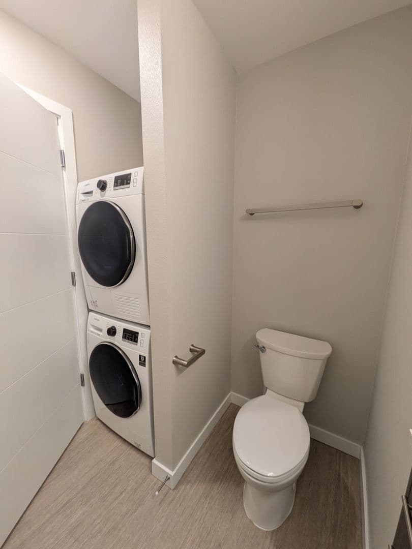Portland Apartment: 3755 & 3763 N Williams Ave