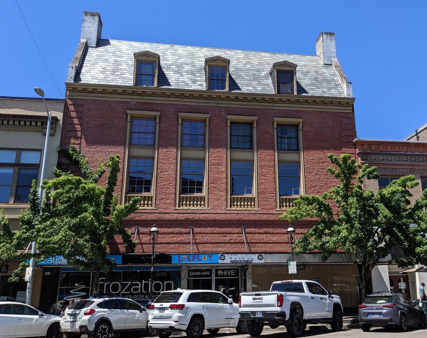 Salem Apartment: 155 Liberty Street NE