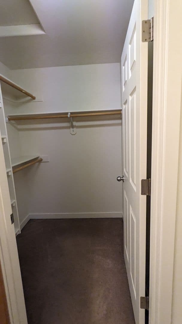 Portland Townhome: 16906 NE Halsey Street