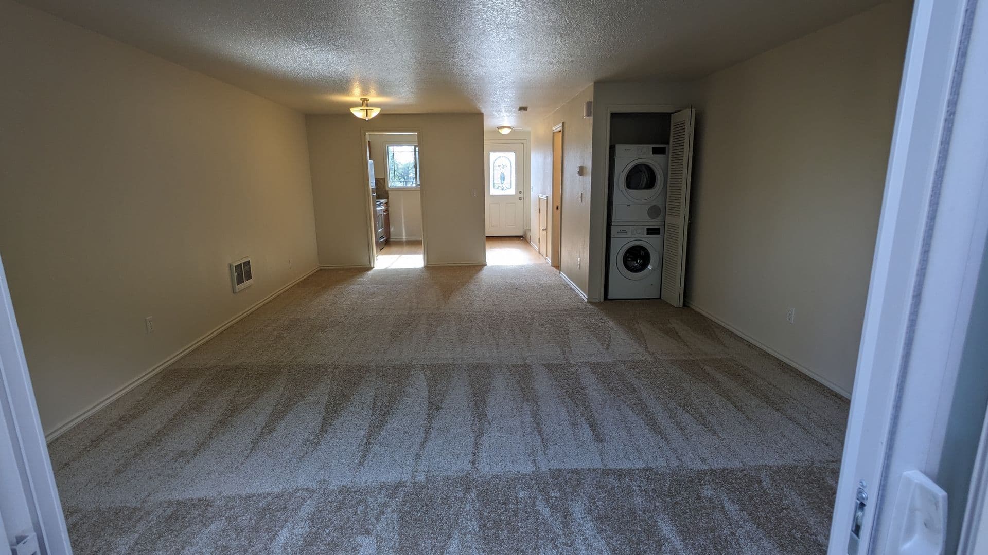 West Linn Apartment: 2781 Lancaster Street