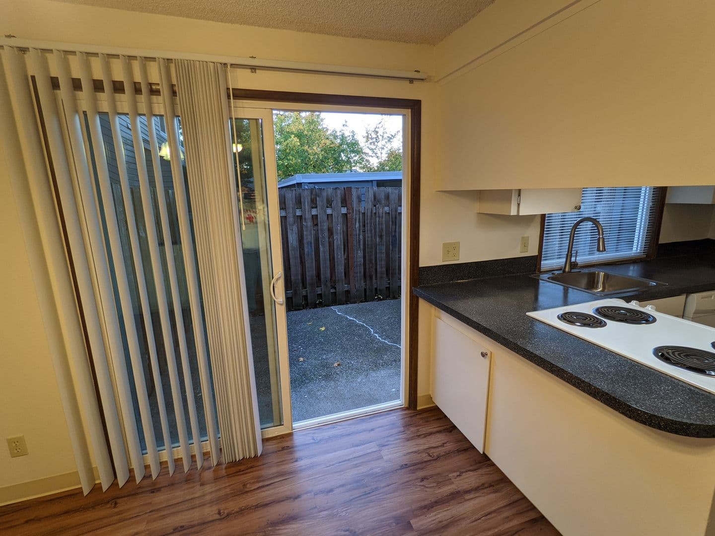 Beaverton Multiplex: 4450 SW Stoddard Drive